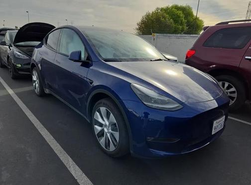 2023 Tesla Model Y Long Range