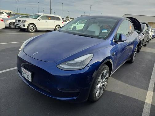 2023 Tesla Model Y Long Range