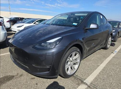 2024 Tesla Model Y Long Range