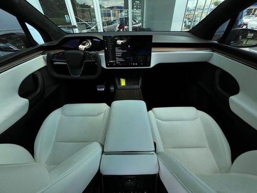 2022 Tesla Model X Base