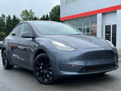 2023 Tesla Model Y Long Range