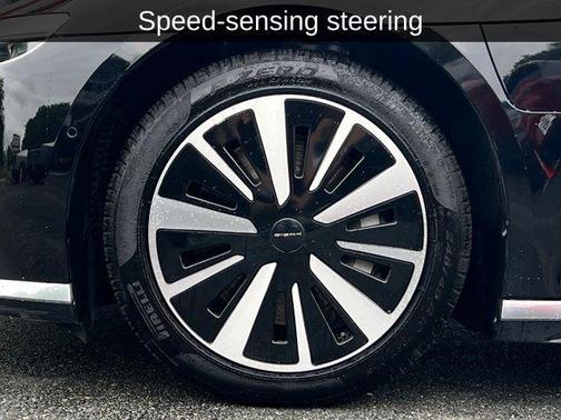 Infinite Black Metallic 2025 Lucid Air Touring