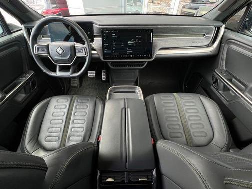 2023 Rivian R1T Adventure