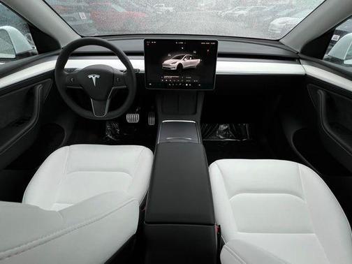 2025 Tesla Model Y Performance