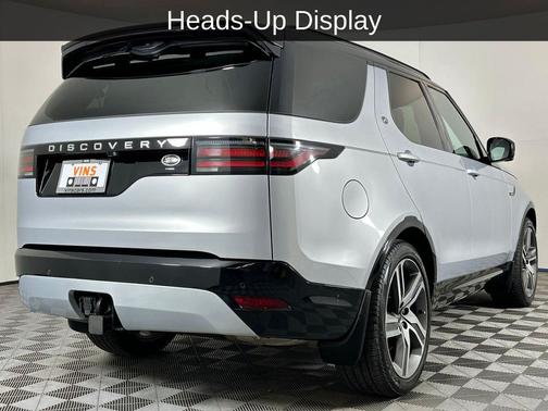 2023 Land Rover Discovery Metropolitan Edition