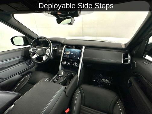 2023 Land Rover Discovery Metropolitan Edition