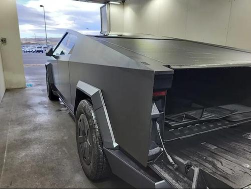 Ultra-Hard Stainless Steel 2025 Tesla Cybertruck Base