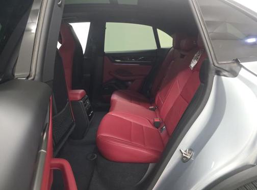 Dolomite Silver Metallic 2024 Porsche Macan Macan Electric 4