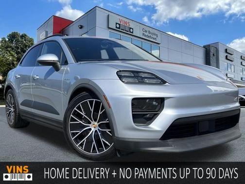 Dolomite Silver Metallic 2024 Porsche Macan Macan Electric 4