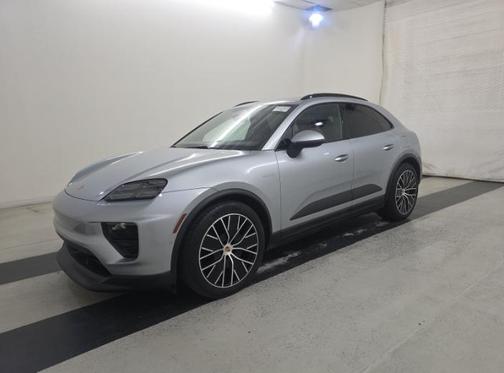 Dolomite Silver Metallic 2024 Porsche Macan Macan Electric 4