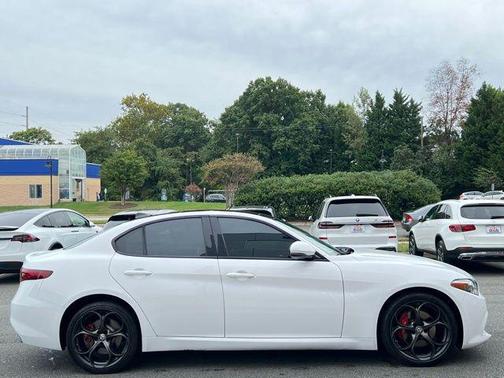 2017 Alfa Romeo Giulia Ti