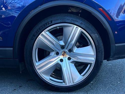 2024 Porsche Macan 4