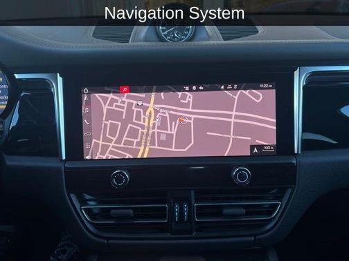 2023 Porsche Macan Base