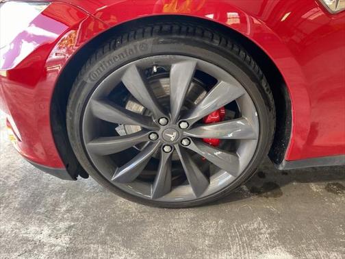 2015 Tesla Model S P85D