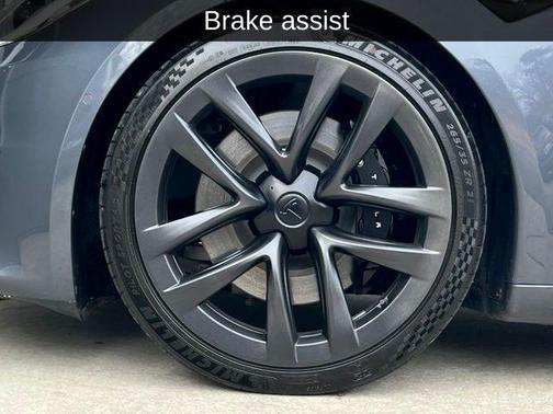 2022 Tesla Model S Plaid