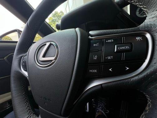 2022 Lexus ES 350 F Sport