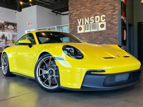 Racing Yellow 2022 Porsche 911 GT3