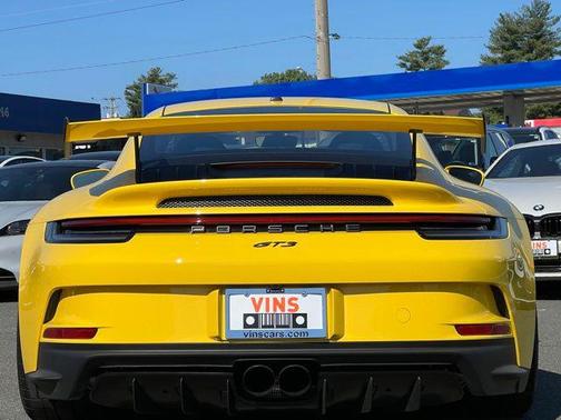 Racing Yellow 2022 Porsche 911 GT3