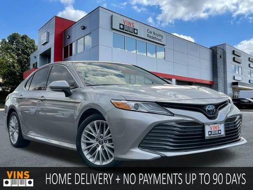 2019 Toyota Camry Hybrid LE
