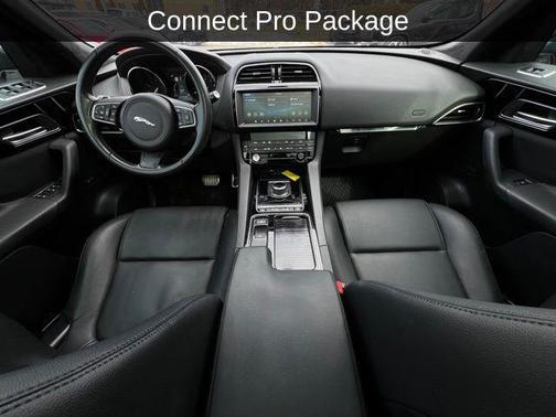 2019 Jaguar F-PACE 25t Premium