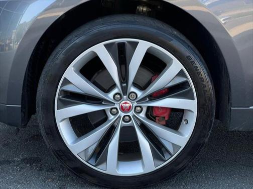 2018 Jaguar F-PACE S