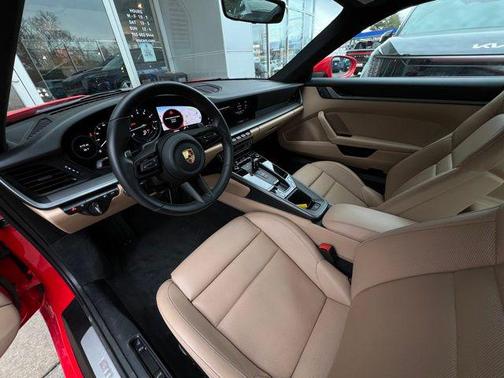 2023 Porsche 911 Carrera