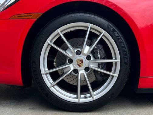 2023 Porsche 911 Carrera