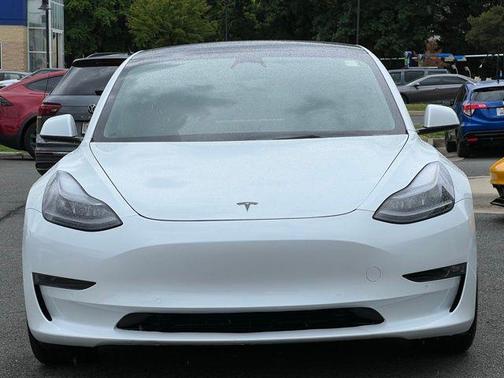 2022 Tesla Model 3 Standard Range