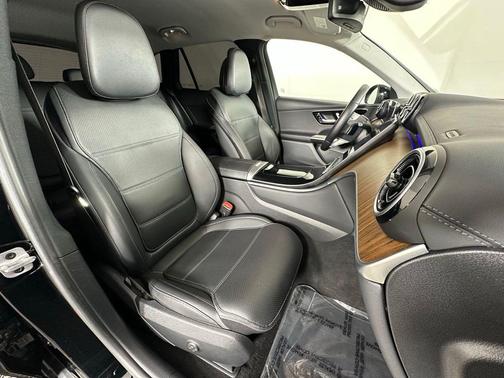 2024 Mercedes-Benz GLC 300 4MATIC