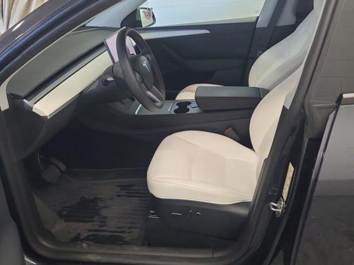 Solid Black 2024 Tesla Model Y Long Range