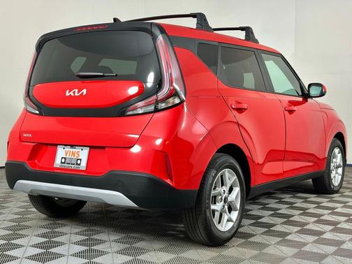 Inferno Red 2024 Kia Soul LX