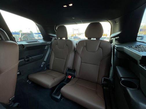 2025 Volvo XC90 B6 Plus 7-Seater