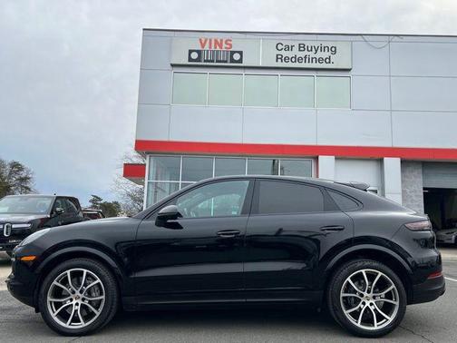 2023 Porsche Cayenne Platinum Edition