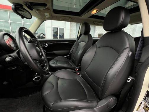 2013 MINI Hardtop Base