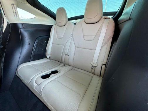 2016 Tesla Model X 90D