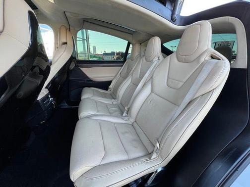 2016 Tesla Model X 90D