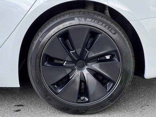 2024 Tesla Model 3 Long Range