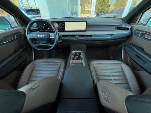 2024 Kia EV9 Land