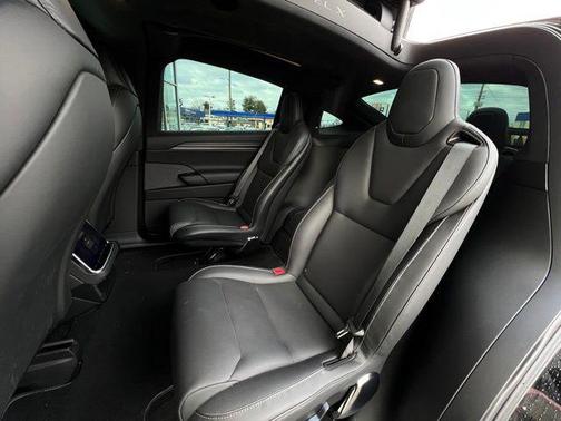 2023 Tesla Model X Plaid