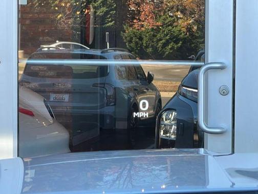 2023 Mitsubishi Outlander PHEV SEL