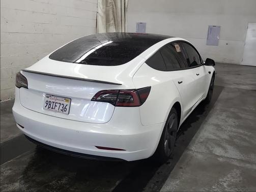 2022 Tesla Model 3 Standard Range
