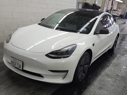 2022 Tesla Model 3 Standard Range
