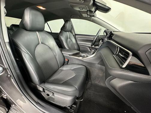 Predawn Gray Mica 2023 Toyota Camry SE
