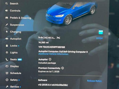 2023 Tesla Model X Base