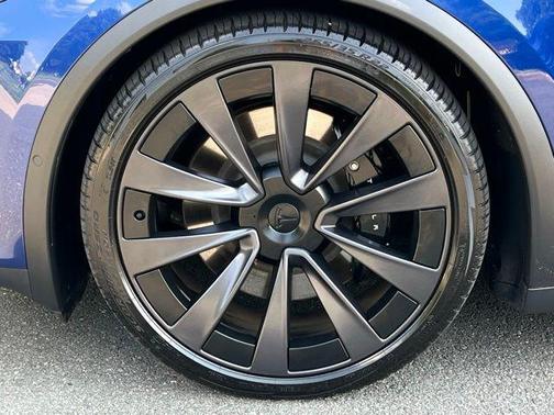 2023 Tesla Model X Base