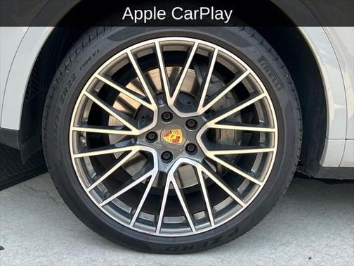 2022 Porsche Cayenne S