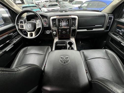 Granite Crystal Metallic Clearcoat 2017 RAM 1500 Laramie