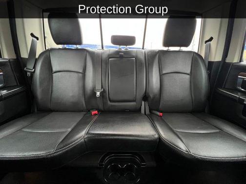 Granite Crystal Metallic Clearcoat 2017 RAM 1500 Laramie