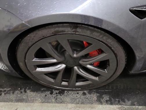 2023 Tesla Model S Plaid