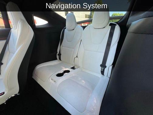 Pearl White Multi-Coat 2022 Tesla Model X Base
